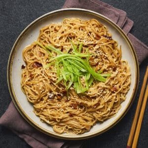 chili garlic oil noodles