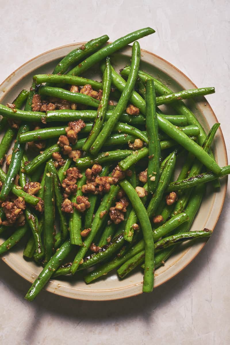 Honey Garlic Green Beans with Walnuts